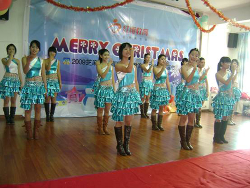 广东茂名芝麻林早教中心圣诞节活动报道