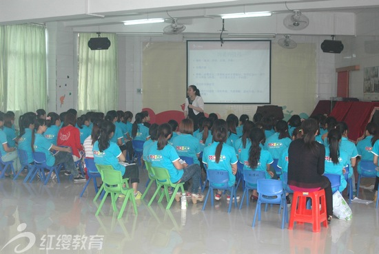 红缨总部老师到广东省高要蛟塘中心幼儿园指导工作