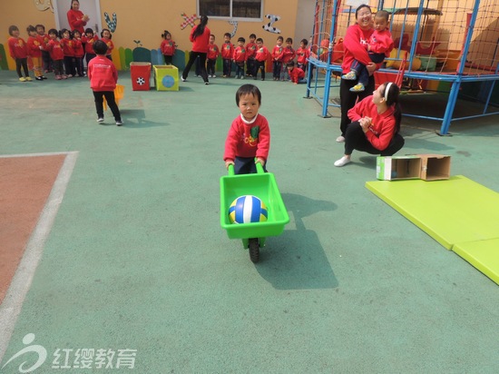 河北魏县红缨幼稚园“阳光体育”展示