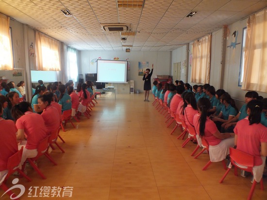 红缨总部老师赴河南三门峡红缨新世纪幼儿园培训指导