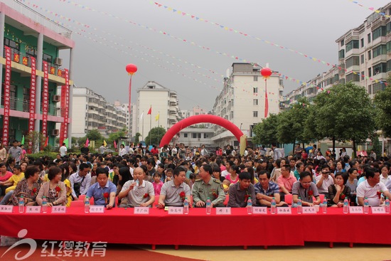 江西南昌红缨澄湖艺术幼儿园举办五周年庆典
