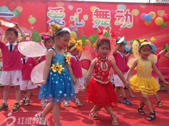 湖北汉川红缨世纪新城幼儿园举办庆六一活动