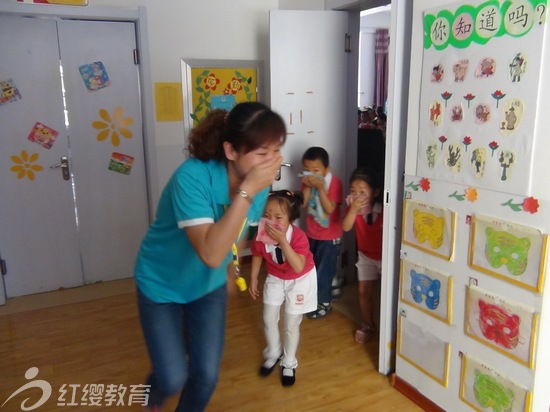 宁夏红缨东方明珠幼儿园进行消防安全讲座及演练