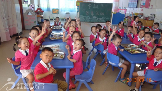 湖北安陆红缨新世纪幼儿园举办中秋节庆祝活