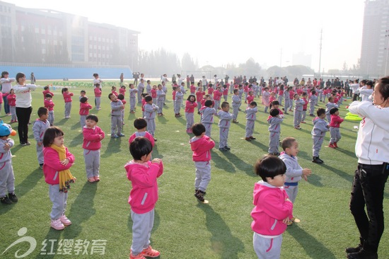 山西朔州红缨新蕾幼儿园举办阳光体育展示会_