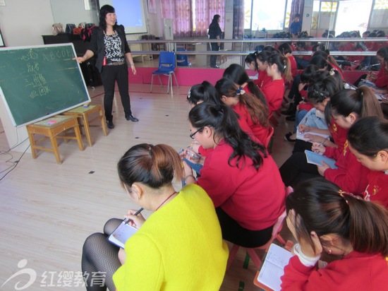 王淑菊老师赴湖北咸宁红缨国际幼儿园督导培训