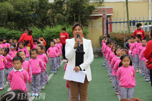山东枣庄红缨世纪花园幼儿园举办春季亲子运动会