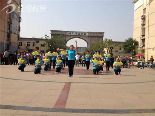 天津塘沽红缨育才双语幼儿园举行阳光体育运动