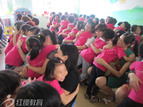 广西玉林红缨工会幼儿园感恩母亲节活动
