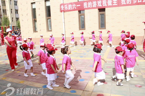 宁夏灵武红缨童乐华庭幼儿园举办庆“六一”活动