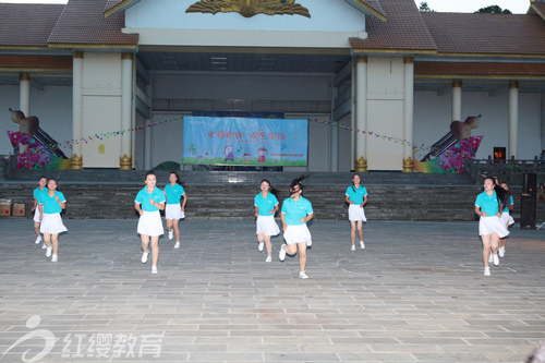 云南梁河红缨开发区幼儿园庆六一亲子同乐活动