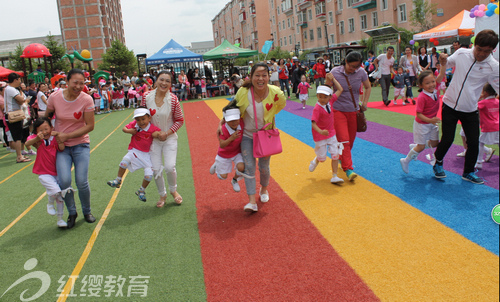 吉林延吉红缨西苑幼儿园举行庆“六一”亲子活动 - 红缨教育_做中国幼儿园连锁经营的领导者