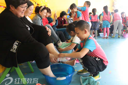 黑龙江黑河红缨贝贝幼儿园举办母亲节感恩活动