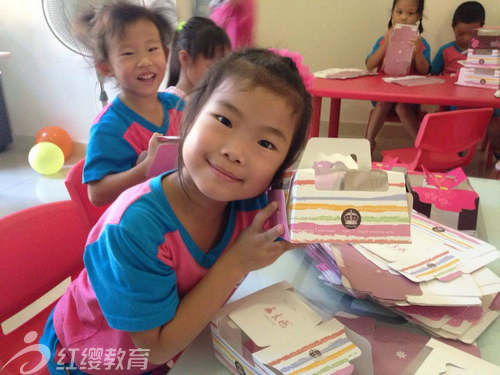 广东惠阳红缨东方幼儿园举办万圣节亲子活动 