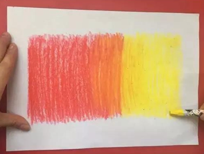 这种是油画棒涂色最常用的方法了