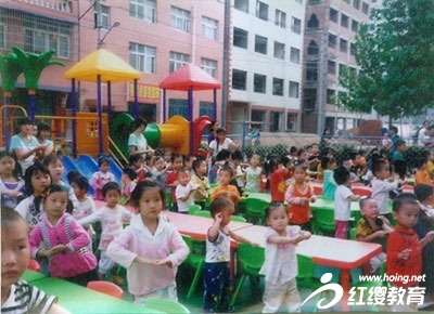 郑州金水区红缨连锁幼儿园家长工作总结展示_