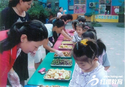 郑州金水区红缨连锁幼儿园家长工作总结展示_