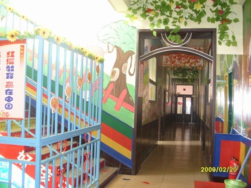 乌海海勃湾区蒙特梭利幼儿园_红缨教育_做中