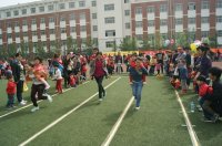 运动会比赛现场
