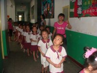 参观小学走廊