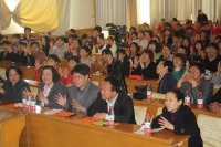 教育局领导参加本次家长会